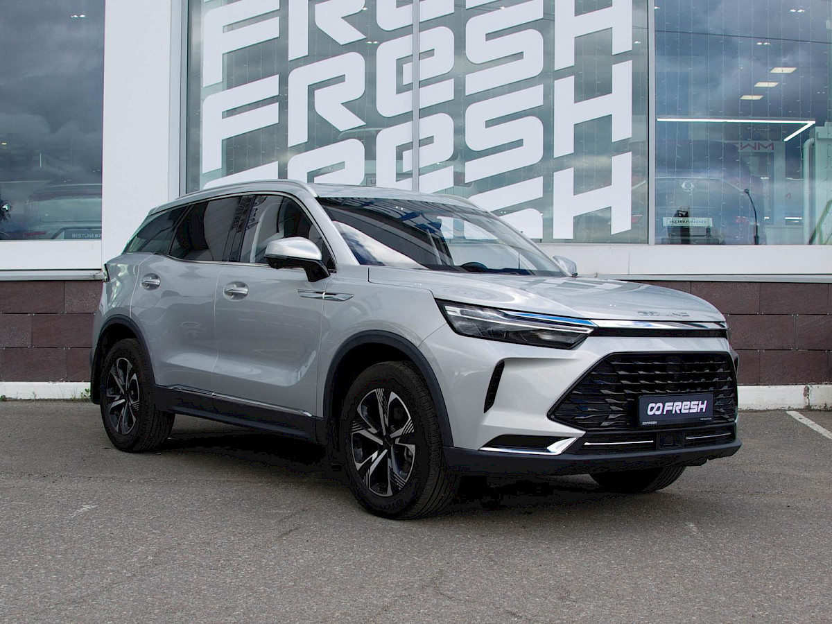 BAIC X7, I